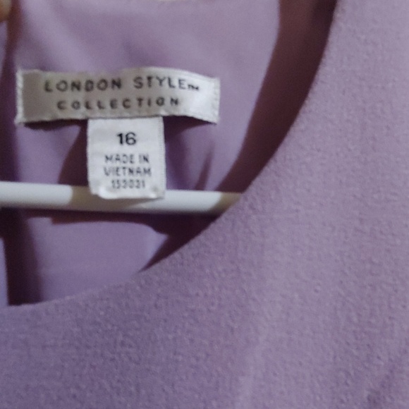 Dress - Picture 2 of 5